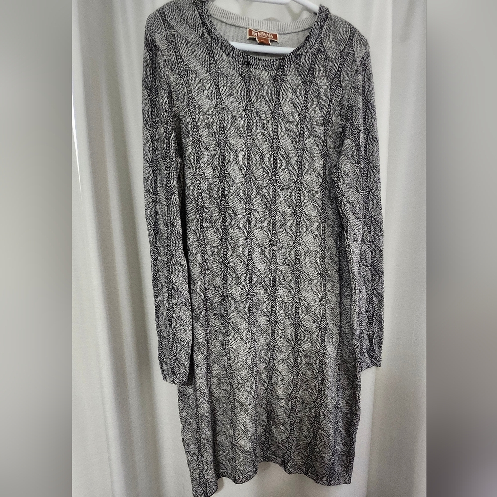 Dress - Picture 10 of 16